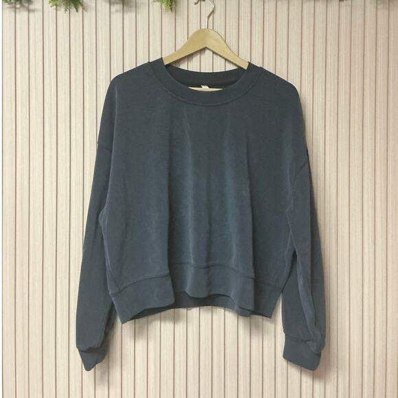 Lululemon Tops - Lululemon Women's Crewneck Pullover Sweatshirt Gray Size 10